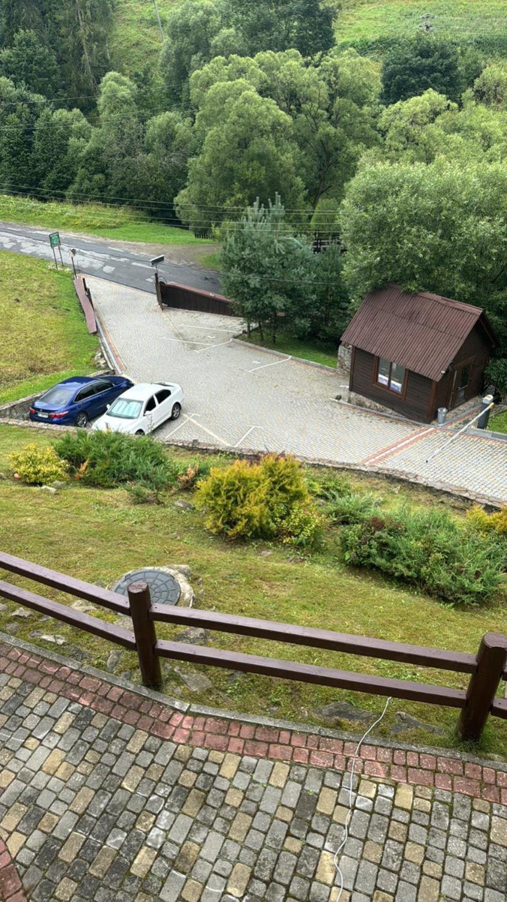 Georgiy Hotel Oryavchyk Buitenkant foto