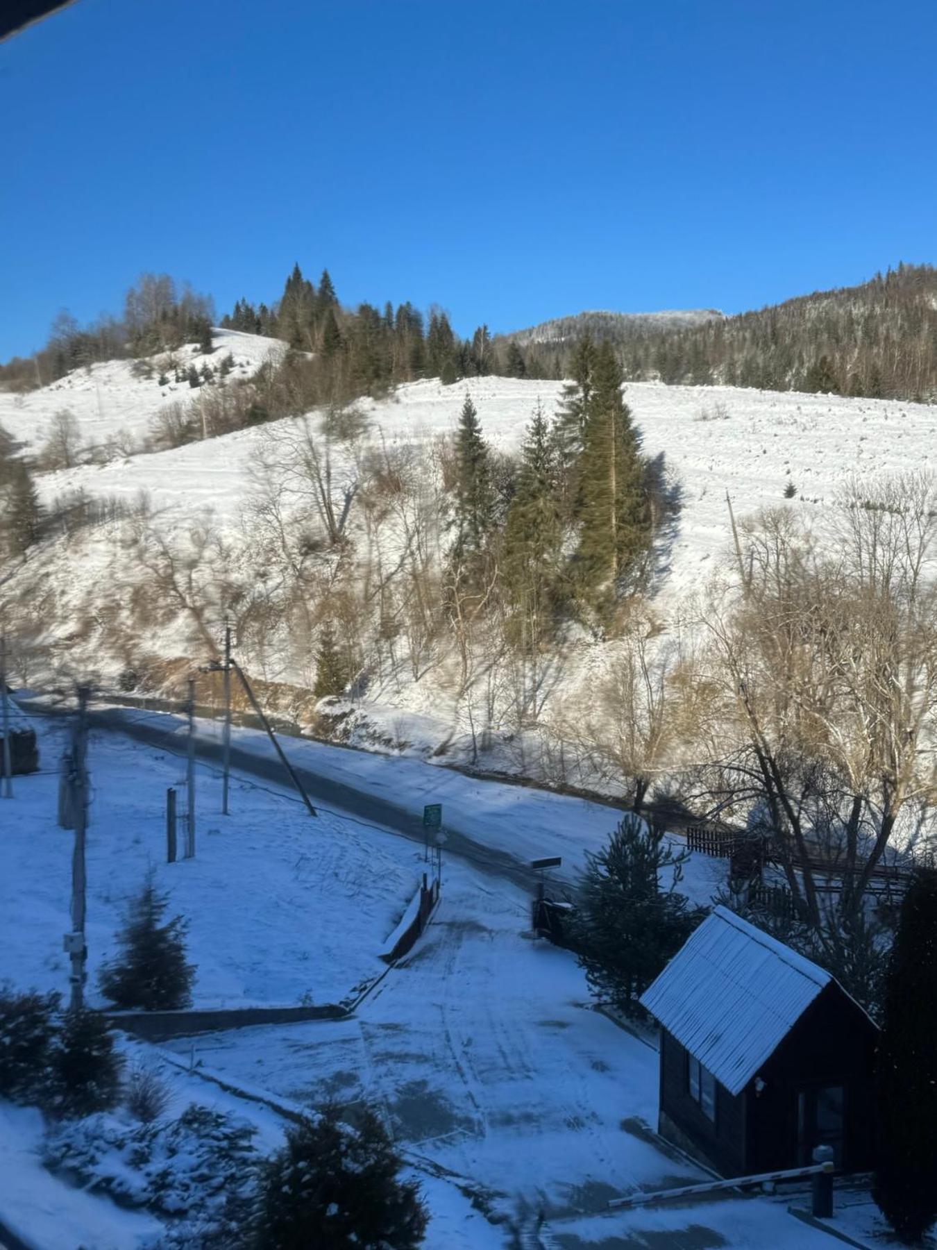 Georgiy Hotel Oryavchyk Buitenkant foto