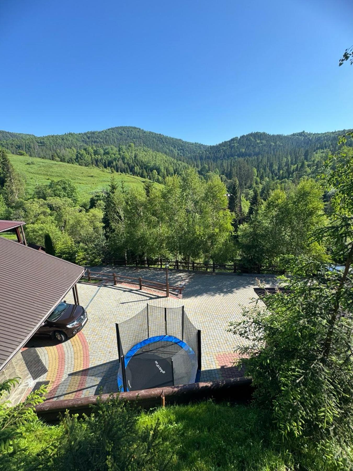 Georgiy Hotel Oryavchyk Buitenkant foto