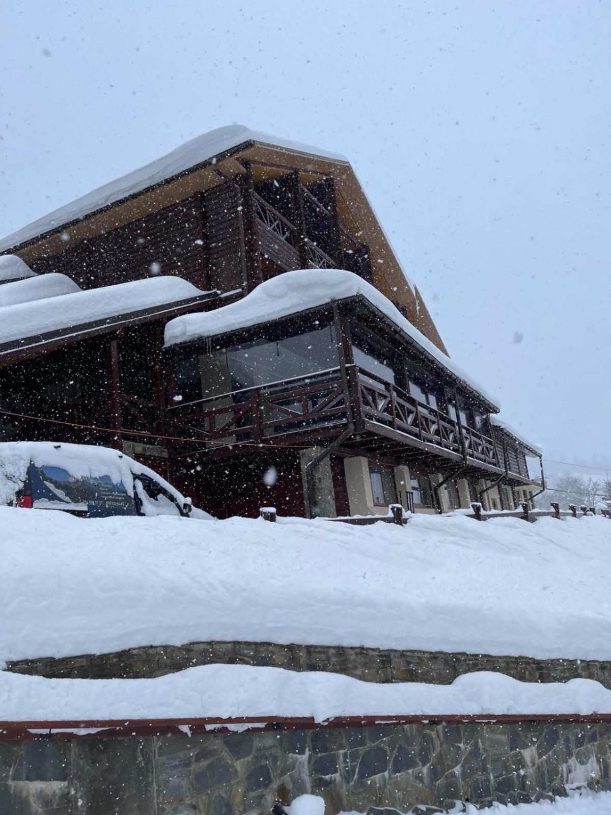 Georgiy Hotel Oryavchyk Buitenkant foto